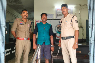 बातचीत बंद करने से नाराज युवक ने महिला पर बैटरी केमिकल फेंका, आरोपी गिरफ्तार