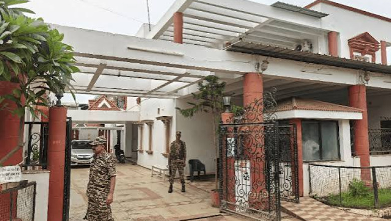 भूपेश बघेल के PA रहे केके चंद्रवंशी के घर ED की रेड, दुर्ग में पूर्व पटवारी के ठिकाने पर भी पहुंची टीम