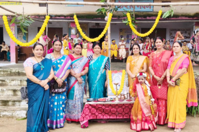 ‘मैया यशोदा, यह तेरा कन्हैया’ पर झूमे बच्चे, दही हांडी और मटका फोड़ ने बढ़ाया जन्माष्टमी का रंग