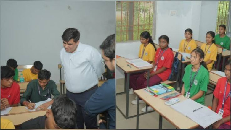 शिक्षक दिवस पर कलेक्टर बने शिक्षक, बच्चों को पढ़ाया सफलता का मंत्र; 8 गैरहाजिर शिक्षकों को नोटिस