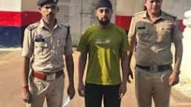 हाईटेक अस्पताल का कैशियर 32 लाख रुपये के गबन में गिरफ्तार, फर्जी दस्तावेजों से करता था गुमराह