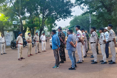 जुनवानी-खमरिया में संदिग्धों की जांच, गुंडा-बदमाशों के ठिकानों पर निगरानी; किरायेदारों और नियम विरुद्ध रह रहे लोगों की जुटाई जानकारी