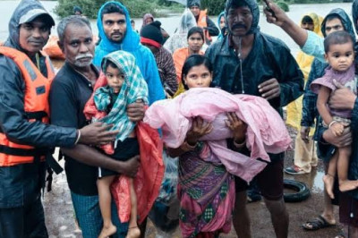 दुर्ग में बाढ़ से 160 ग्रामीणों का रेस्क्यू, अमलेश्वर में भी 15 लोगों को सुरक्षित निकाला