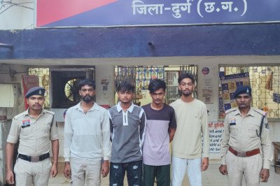 जामुल में दुर्गा पंडाल के पास विवाद के बाद युवक पर चढ़ाया पिकअप, मौत: 4 आरोपी गिरफ्तार; वाहन जब्त