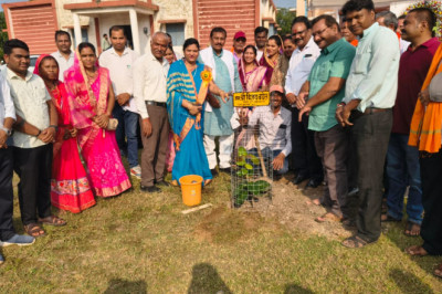 ग्राम सेलूद में महतारी सदन का लोकार्पण*  *सांसद विजय बघेल ने बिहान समूह की सैकड़ों महिलाओं को किया संबोधित....