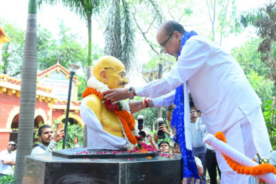 रायपुर में गांधी-शास्त्री जयंती पर नशा मुक्त भारत संकल्प पदयात्रा, राज्यपाल रमेन डेका हुए शामिल...