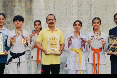 इंडो-नेपाल ओपन कराटे चैंपियनशिप में राजनांदगांव के खिलाड़ियों का कमाल, 4 खिलाड़ियों ने जीते 6 मेडल...