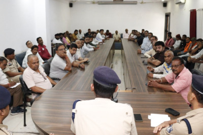 नवरात्रि में दुर्गा पंडालों पर रहेगी पुलिस की नजर, 150 से अधिक आयोजकों को दिए गए सुरक्षा निर्देश...