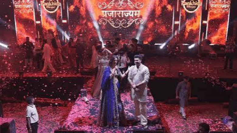 बिलासपुर में सोनल चौहान के ग्लैमर संग डांडिया की धूम, पंखीड़ा सीजन-4 में गरबे की धुन पर झूमे बिलासपुरियंस
