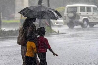 छत्तीसगढ़ के 10 जिलों में बारिश का येलो अलर्ट, बिजली गिरने की आशंका