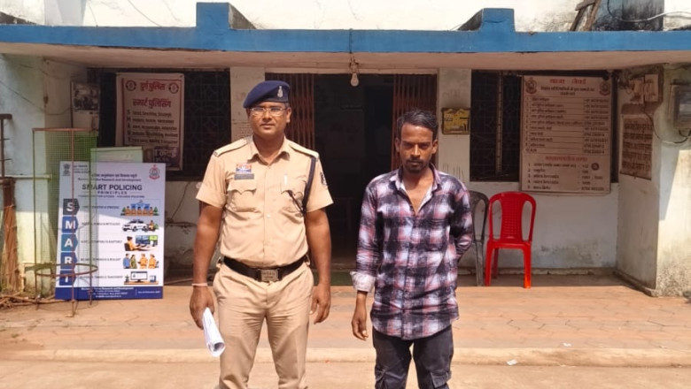 दुर्ग में धारदार हथियार लहराकर लोगों को डराने वाला आरोपी गिरफ्तार, नेवई पुलिस ने भेजा जेल