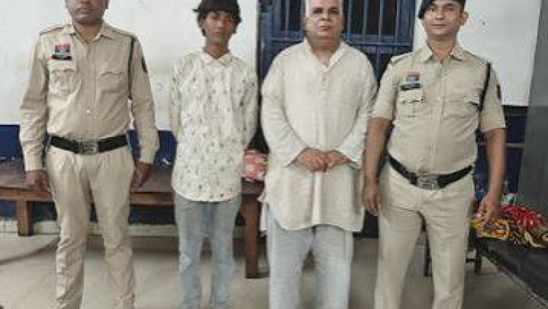 दुर्ग में मतपेटी चोरी मामले में 2 आरोपी गिरफ्तार, भिलाई में बुजुर्ग महिलाओं से चेन लूटने वाले 4 पकड़े गए; सोना और वाहन जब्त