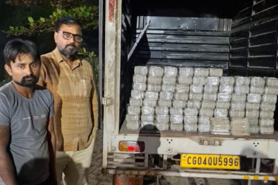 दुर्ग में पिकअप के गुप्त चेंबर से 4 करोड़ रुपये बरामद, दो लोग हिरासत में